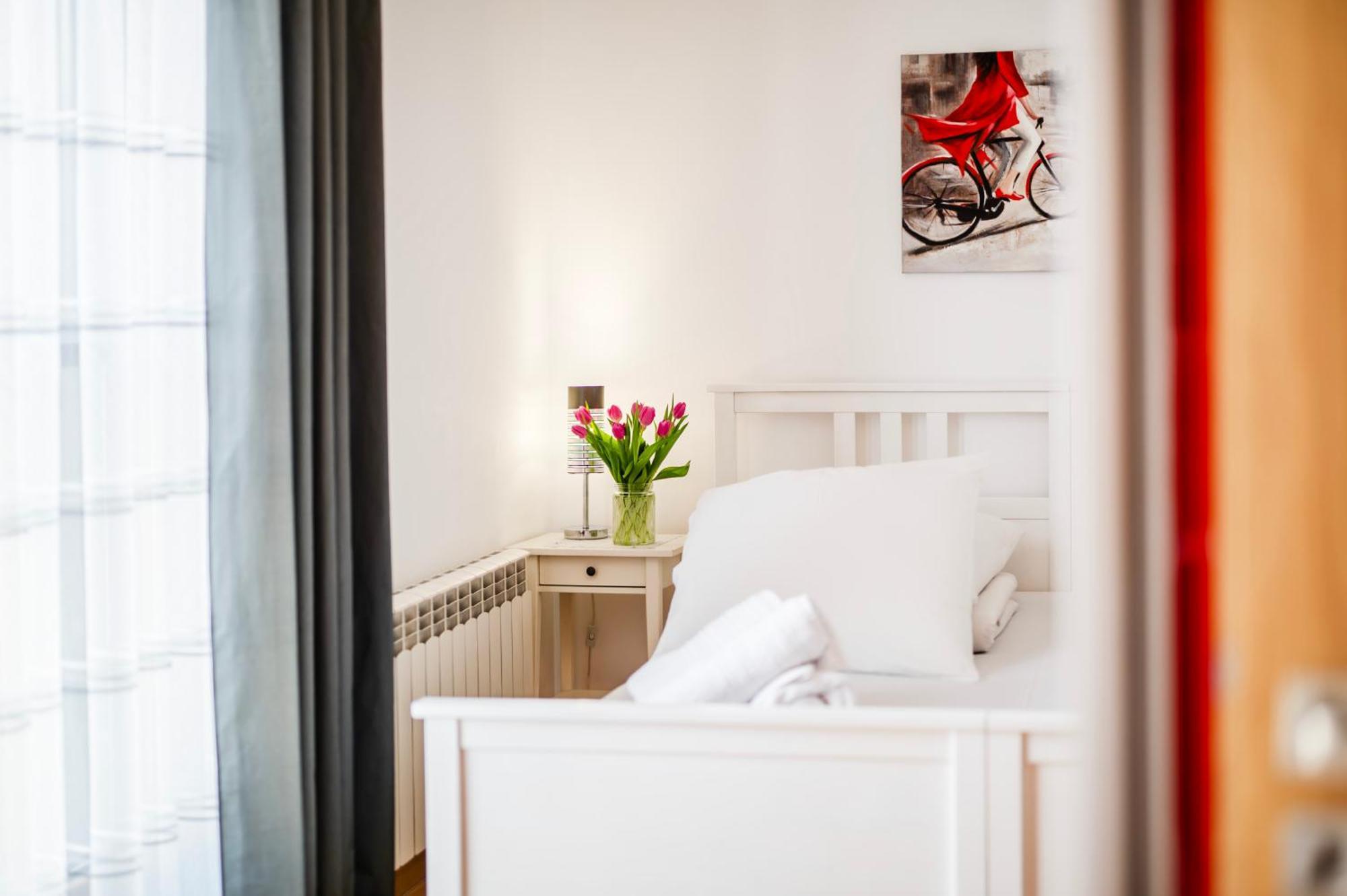 Neapol Parking Gratis Moxy Te&Am Cracow Apartment Krasków Exterior foto